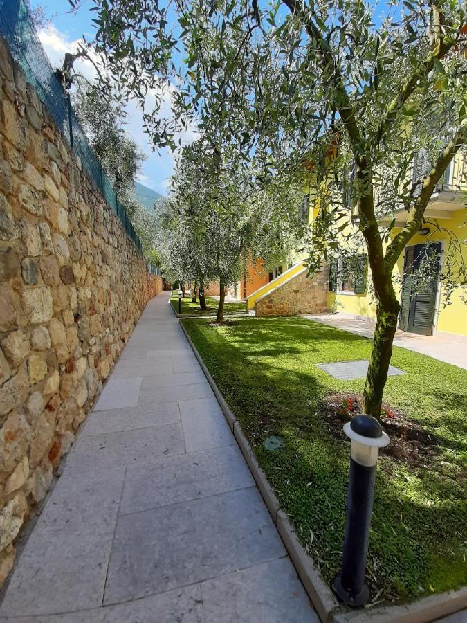 Appartamenti Elisabeth Brenzone sul Garda Exterior photo