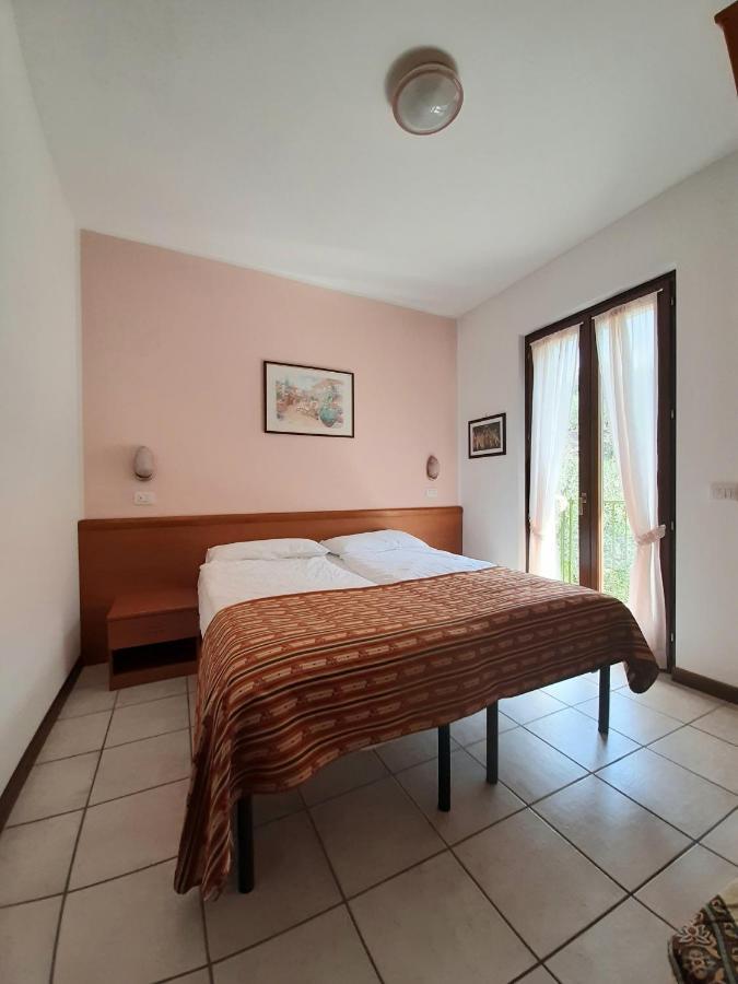 Appartamenti Elisabeth Brenzone sul Garda Exterior photo