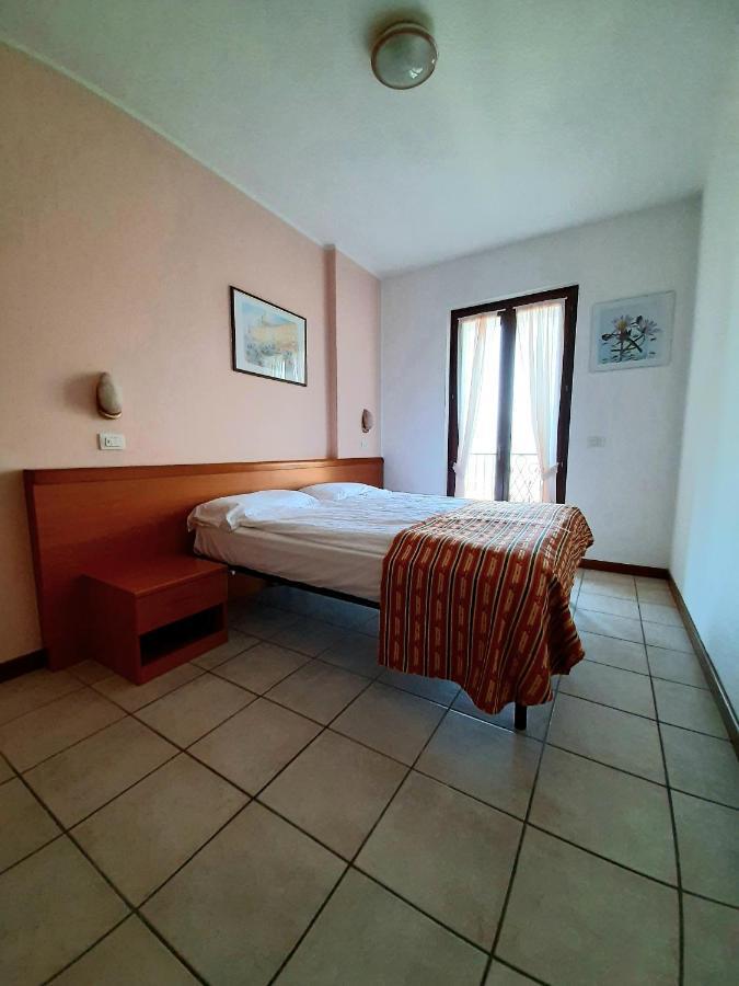 Appartamenti Elisabeth Brenzone sul Garda Exterior photo