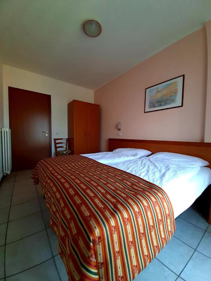 Appartamenti Elisabeth Brenzone sul Garda Exterior photo