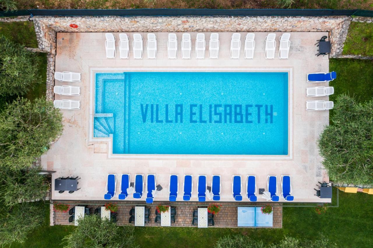 Appartamenti Elisabeth Brenzone sul Garda Exterior photo